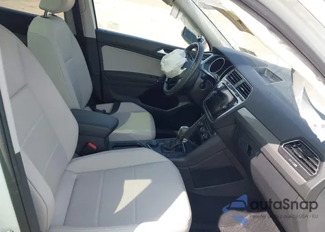 2020 Volkswagen Tiguan 2.0T Se/2.0T Se R-Line Black/2.0T Sel from USA, damaged, VIN 3VV2B7AX8LM043690